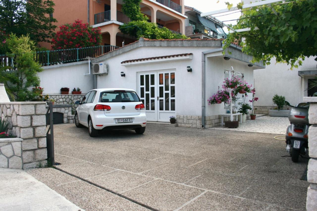 Apartments With A Parking Space Crikvenica - 5494 외부 사진