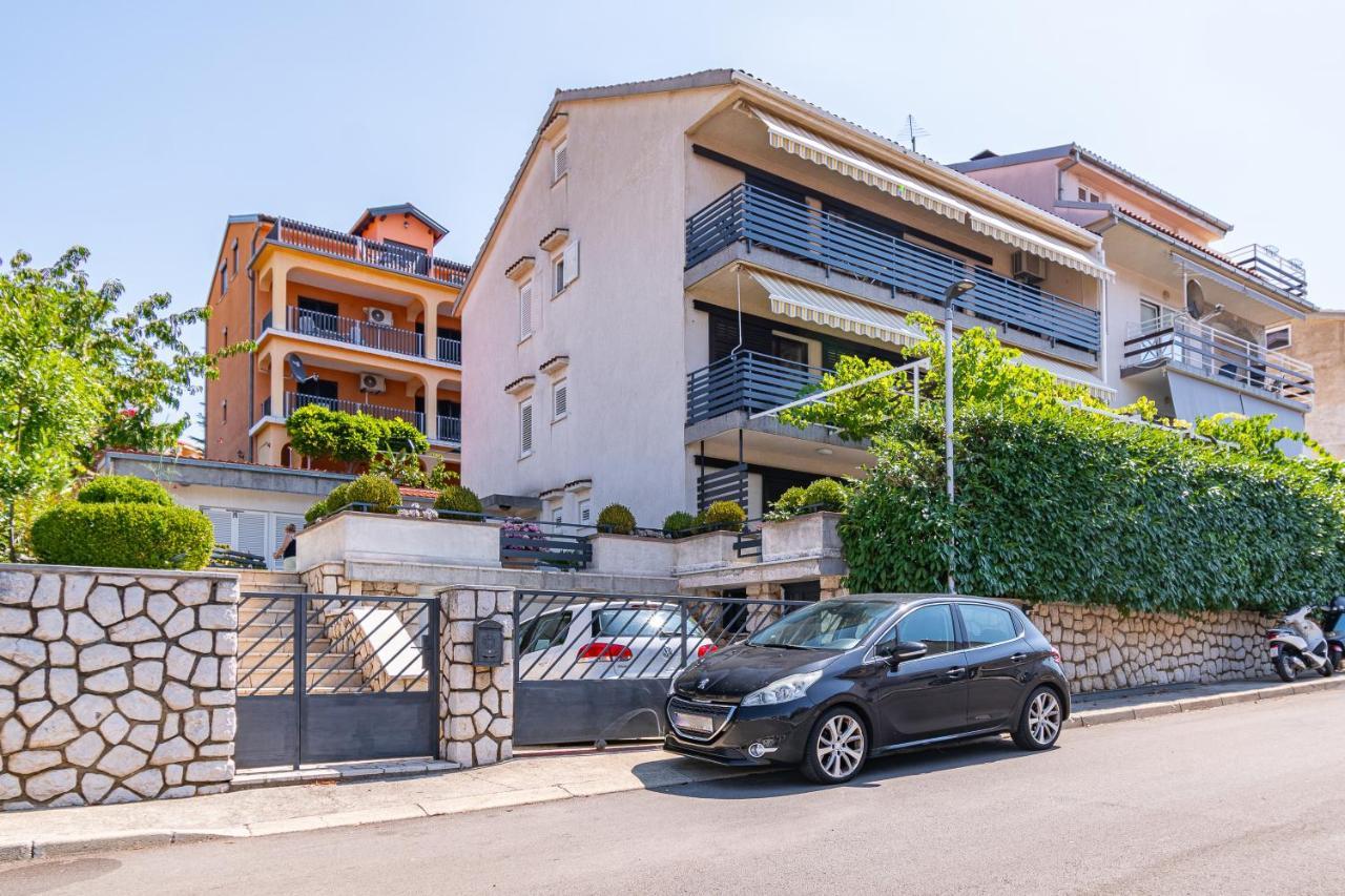 Apartments With A Parking Space Crikvenica - 5494 외부 사진